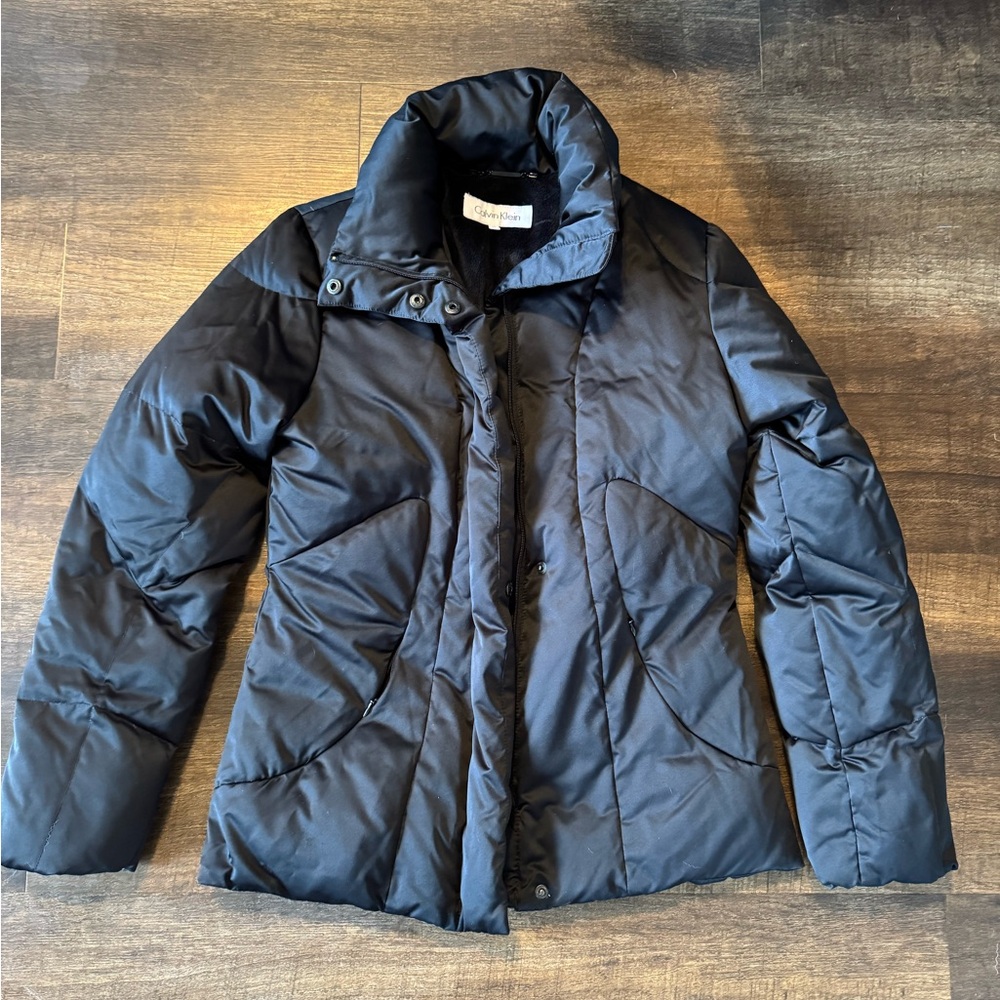 Calvin Klein Short Puffer Coat - XS - New without tags - fleece lined